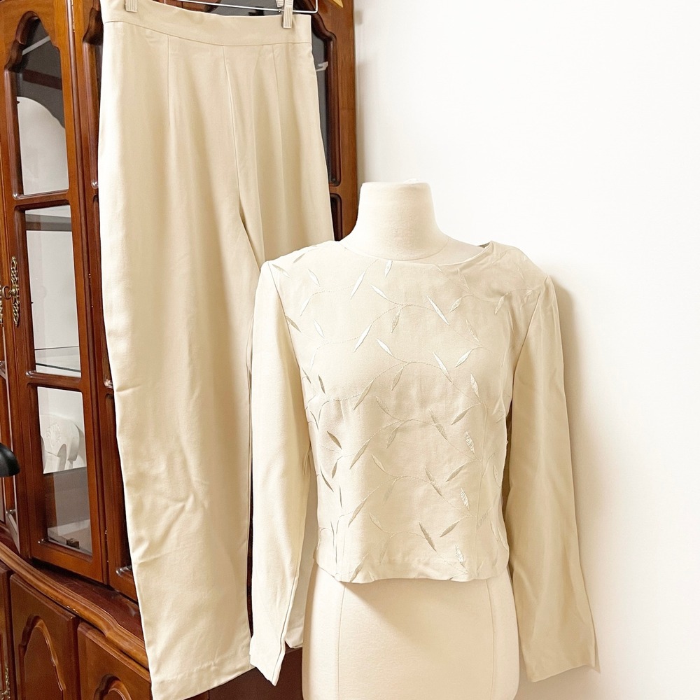 Christy Lyn Vintage Cream Two Piece Pant Set Embroidered Top Trousers Size 9/10